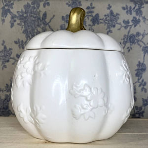 1800 Flowers Floral Pumpkin Lidded Container